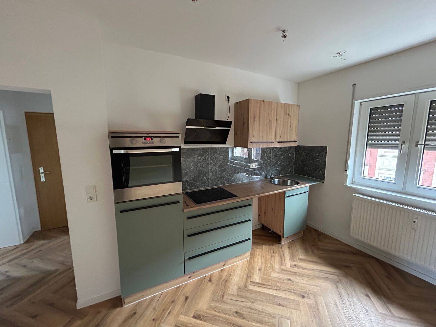 Moderne 2-Zimmer-Dachgeschosswohnung (ohne Schrägen), 67059 Ludwigshafen am Rhein (Mitte Mundenheim West)