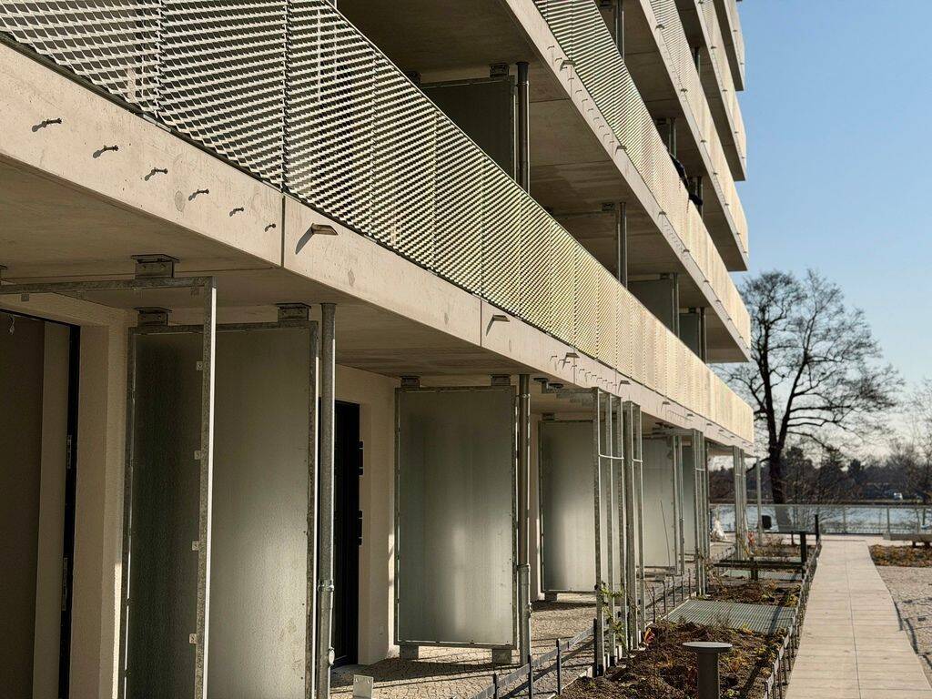 Attraktive 3 Zimmer Wohnung mit Süd-Terrasse in Wasserlage, 13587 Berlin (Spandau Hakenfelde Kolonie Wannseeaten Siedl. Wohnsiedlung Hakenfelde)
