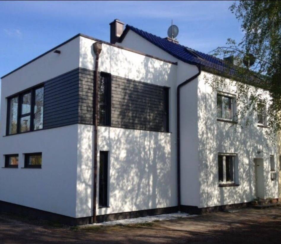 Modernes Reihenendhaus in ruhiger Lage mit Garage und Pool, 39443 Staßfurt