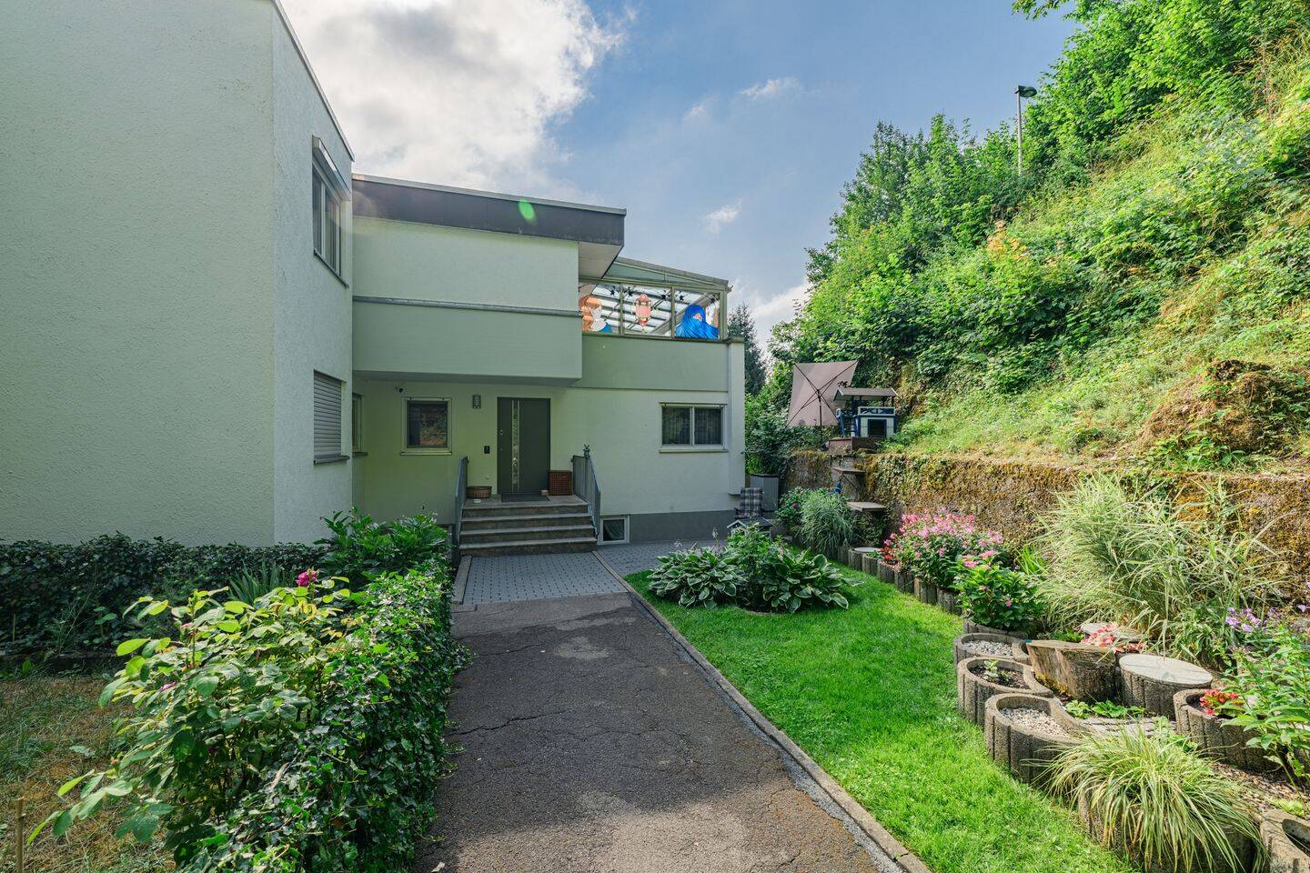 Wow! Malerisch gelegene 3-Zimmer-Wohnung mit eigenem Eingang…, 89134 Blaustein