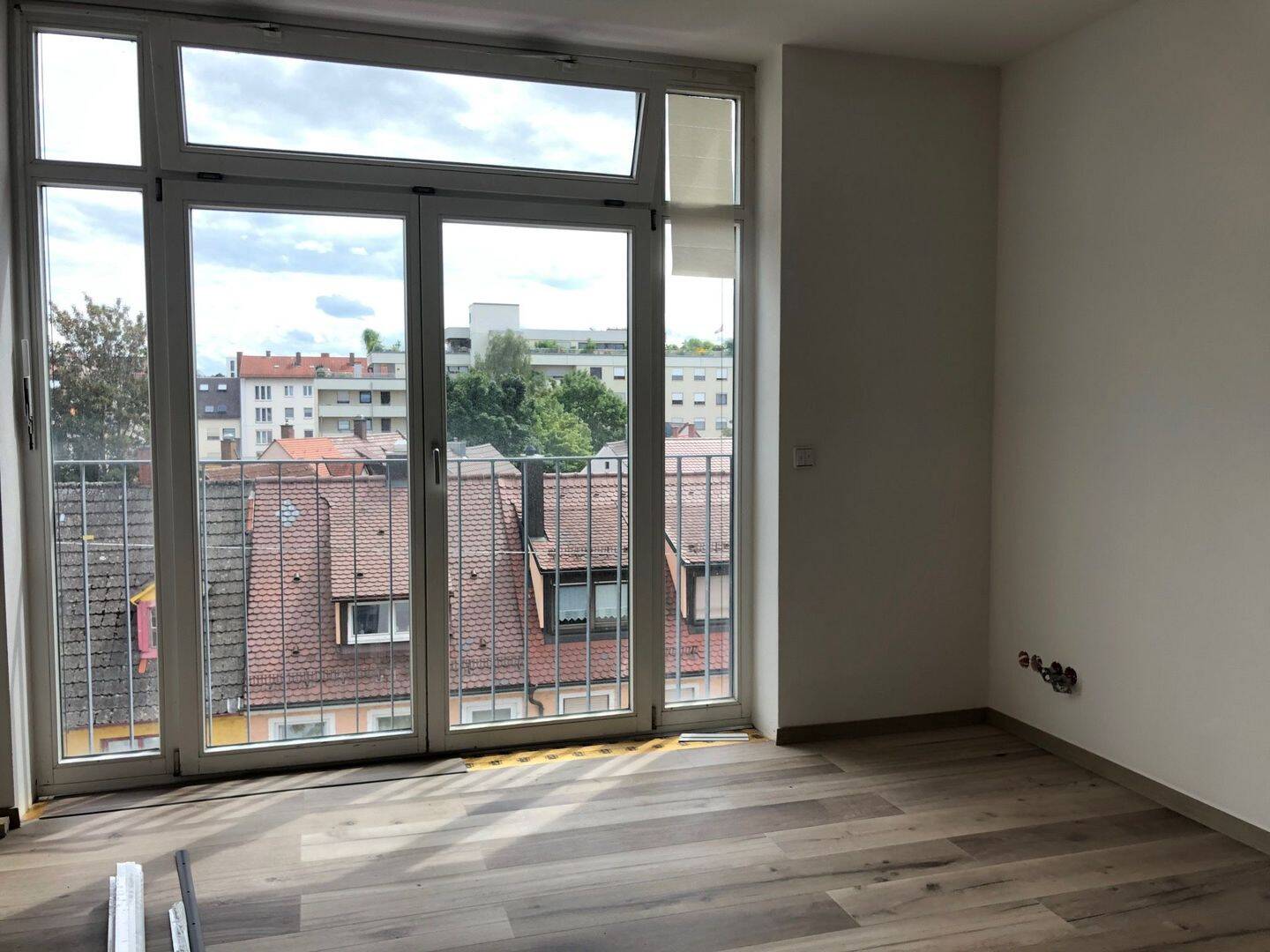 3,5 Zimmer-Wohnung mit sonnigem Balkon, EBK, in ruhiger Lage, 89231 Neu-Ulm