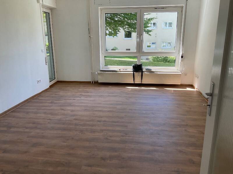 Schöne 3-Zimmer Erdgeschosswohnung mit neuen Bodenbelägen und Balkon zu vermieten, 34212 Melsungen