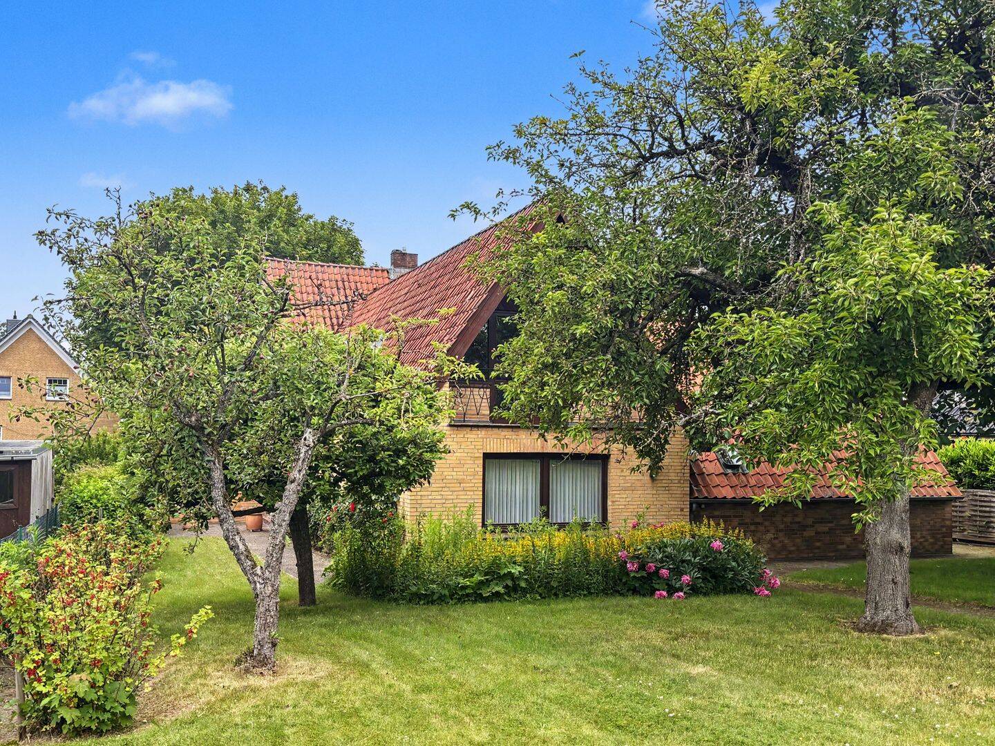 Großzügiges Einfamilienhaus in ruhiger und gesuchter Wohnlage von Reinfeld, 23858 Reinfeld (Holstein)