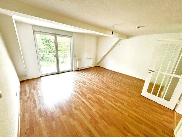 Familientraum mit Gartenanteil – 4 ZKB mit Balkon in begehrter Lage von Trier-Ost., 54295 Trier