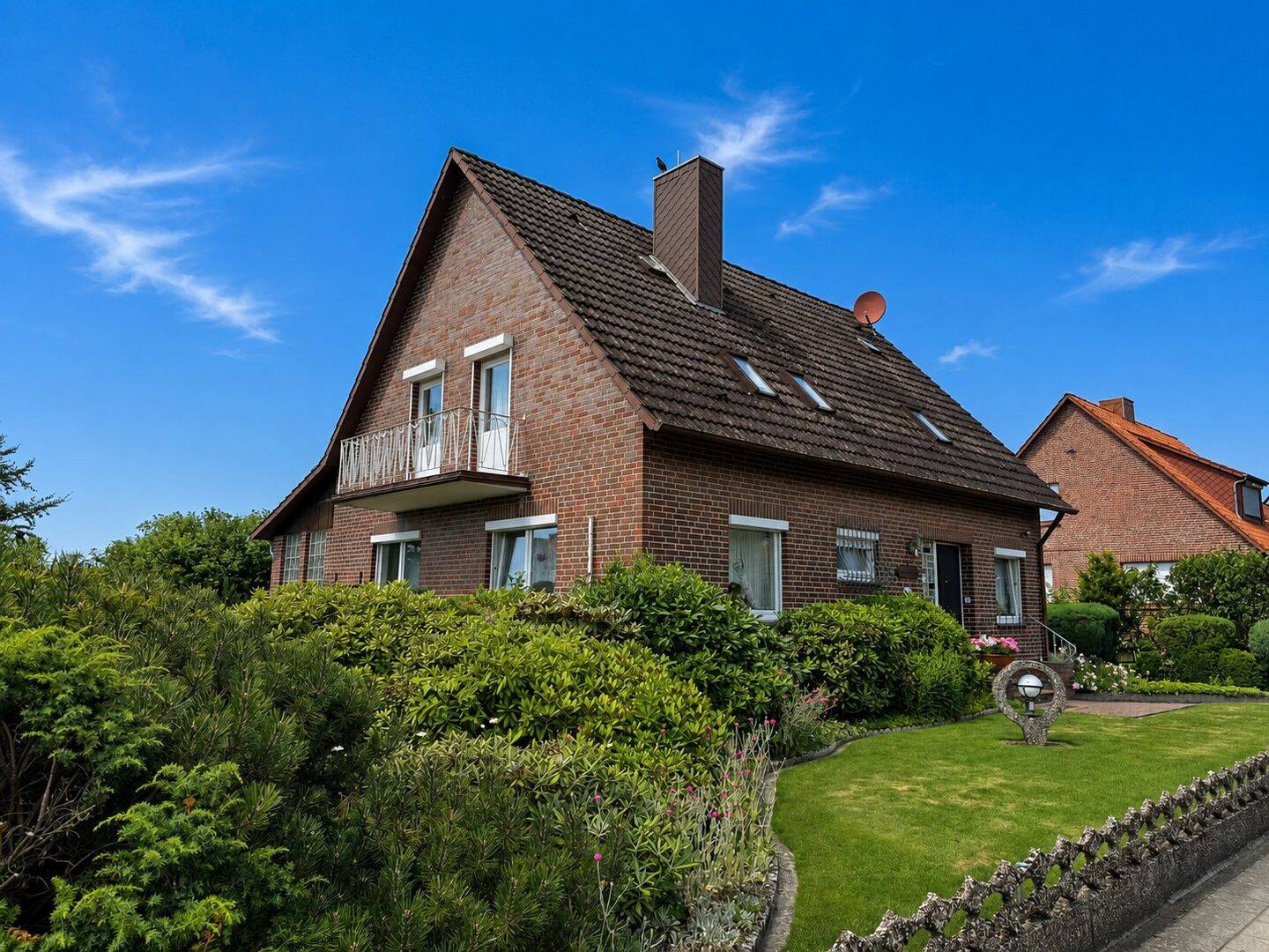 Grundsolides Einfamilienhaus mit Einliegerwohnung und großer Garage am Heidegarten!, 29640 Schneverdingen