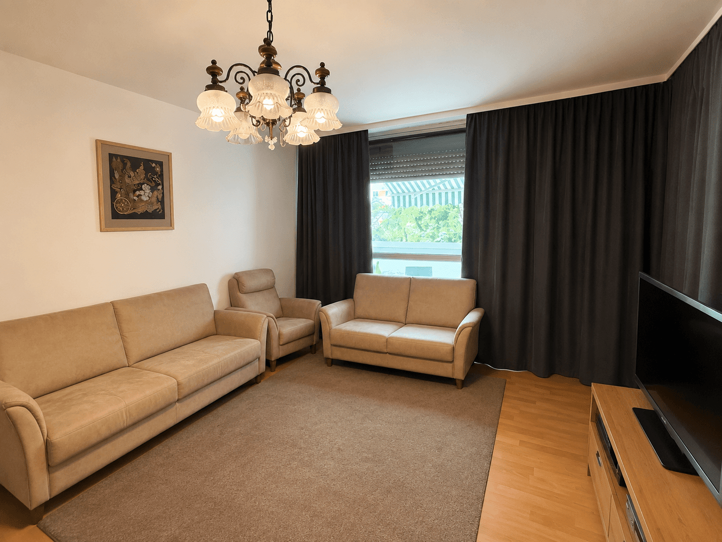 Gepflegte 3-Zimmer-Erdgeschosswohnung mit Balkon, 60435 Frankfurt am Main