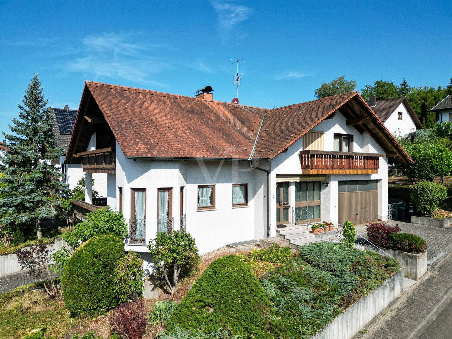 Ruhig gelegenes Einfamilienhaus mit Einliegerwohnung in Odenheim, 76684 Östringen