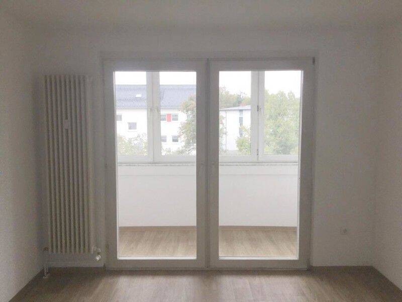 Ihr neues Zuhause mit Loggia und Tageslichtbad, 65197 Wiesbaden (Biebrich Dotzheim Wiesbaden)