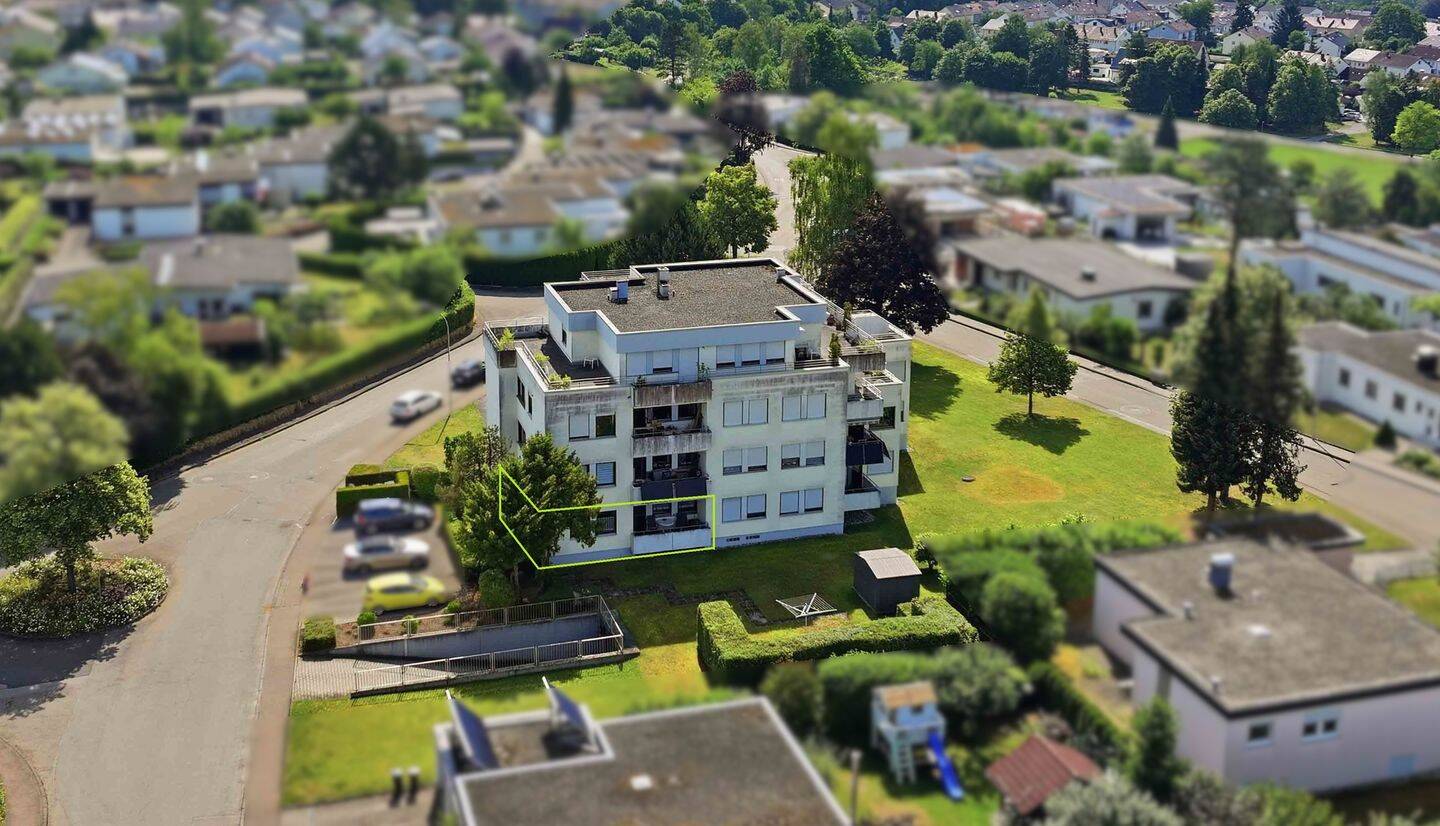 Beliebte Wohngegend! Großzügige 4-Zimmer-Eigentumswohnung mit Balkon in Ehingen, 89584 Ehingen (Donau)