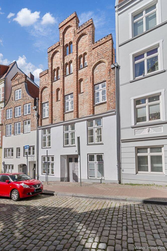 Historisches Treppengiebelhaus unterhalb der Jacobikirche., 23552 Lübeck (Innenstadt)
