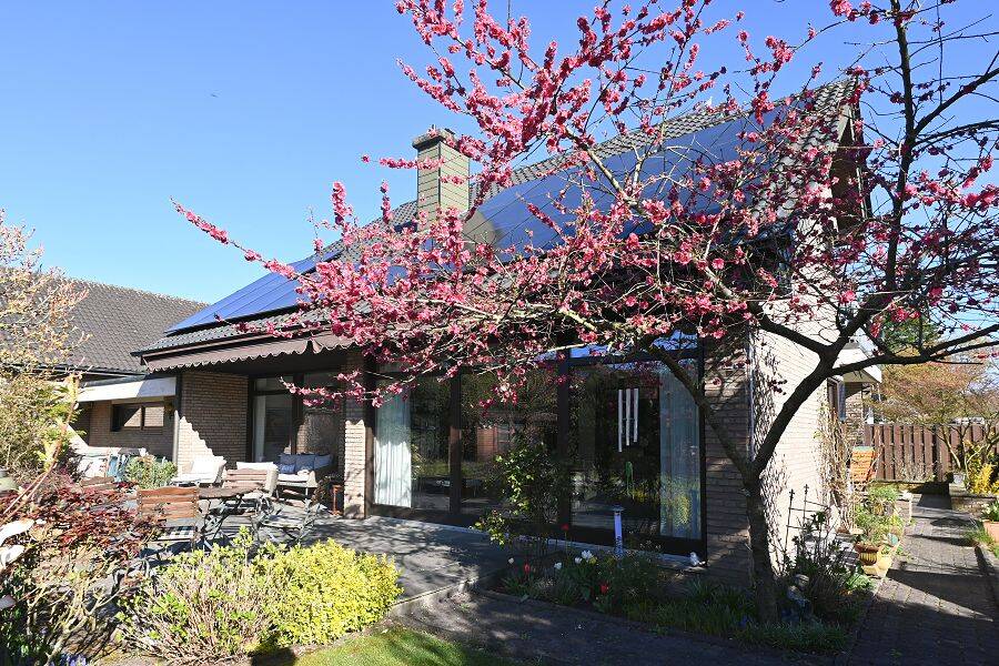 Lichtdurchflutetes Einfamilienhaus mit großem Garten und Doppelgarage in Senden!, 48308 Senden