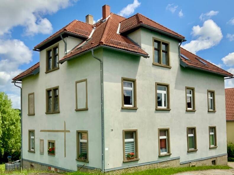 Mehrfamilienhaus in der Seidenblumenstadt, 1855 Sebnitz