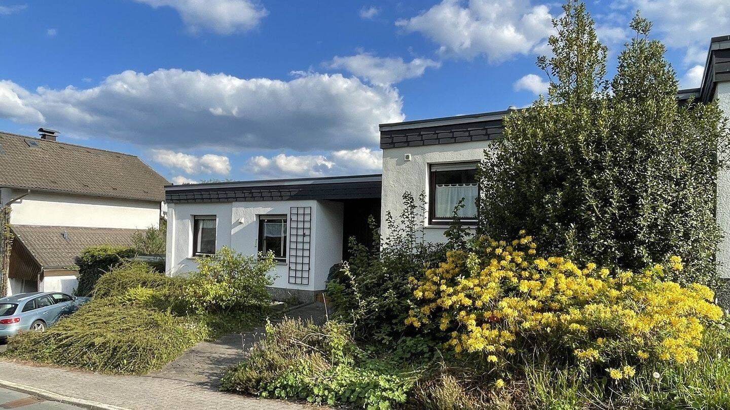 Bungalow in beliebter Lage von Plettenberg – Holthausen, 58840 Plettenberg