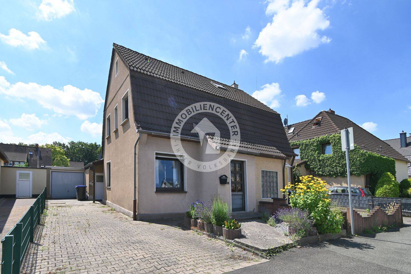 Klein, dafür fein: Doppelhaushälfte mit Garten und Garage in beliebter Lage in Herringen, 59077 Hamm