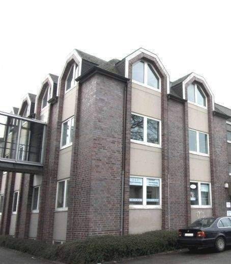 **Alt-Rahlstedt, Erstbezug nach Komplettsanierung, offene 2-Zi-Wohnung, 2. OG, Balkon, TG Stellplatz**, 22149 Hamburg (Wandsbek Rahlstedt Tonndorf)