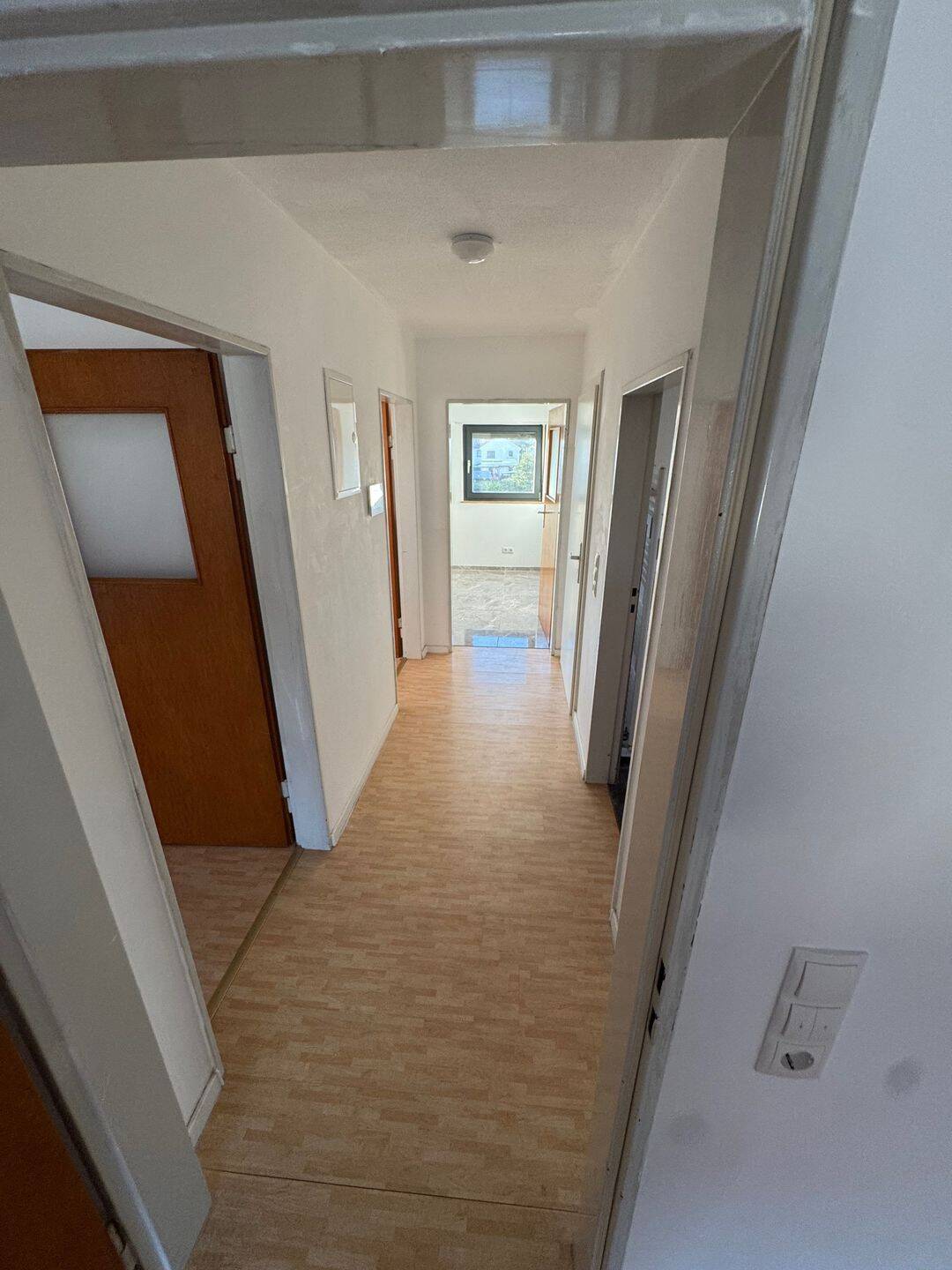 Gepflegte 3-ZKB-Wohnung in Ludwigshafen-Oppau zu vermieten., 67069 Ludwigshafen am Rhein (Edigheim Oppau Pfingstweide)