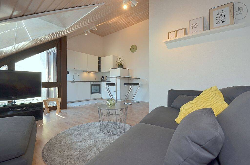 Modern möblierte DG-Wohnung mit Terrasse in Ditzingen, 71254 Ditzingen