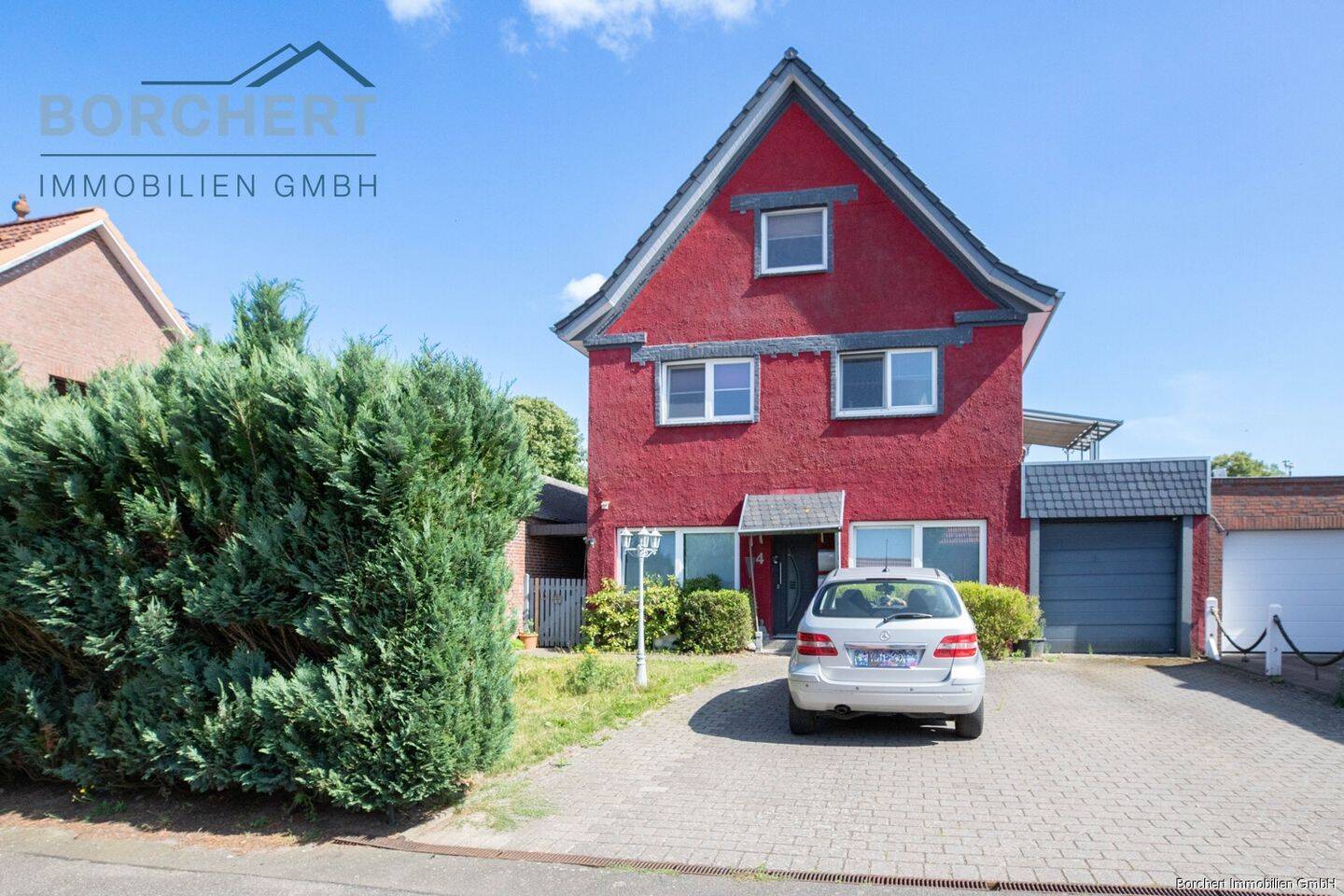 Zweifamilienhaus mit großzügiger Nutzfläche und vielseitigen Möglichkeiten, 25566 Lägerdorf