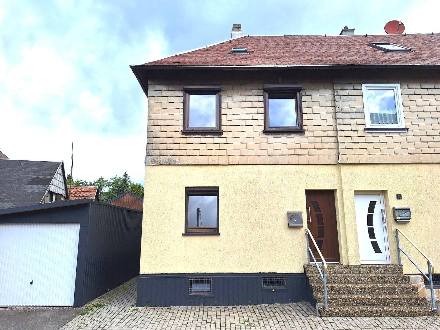 Solides Eigenheim mit viel Potential !!, 98701 Großbreitenbach