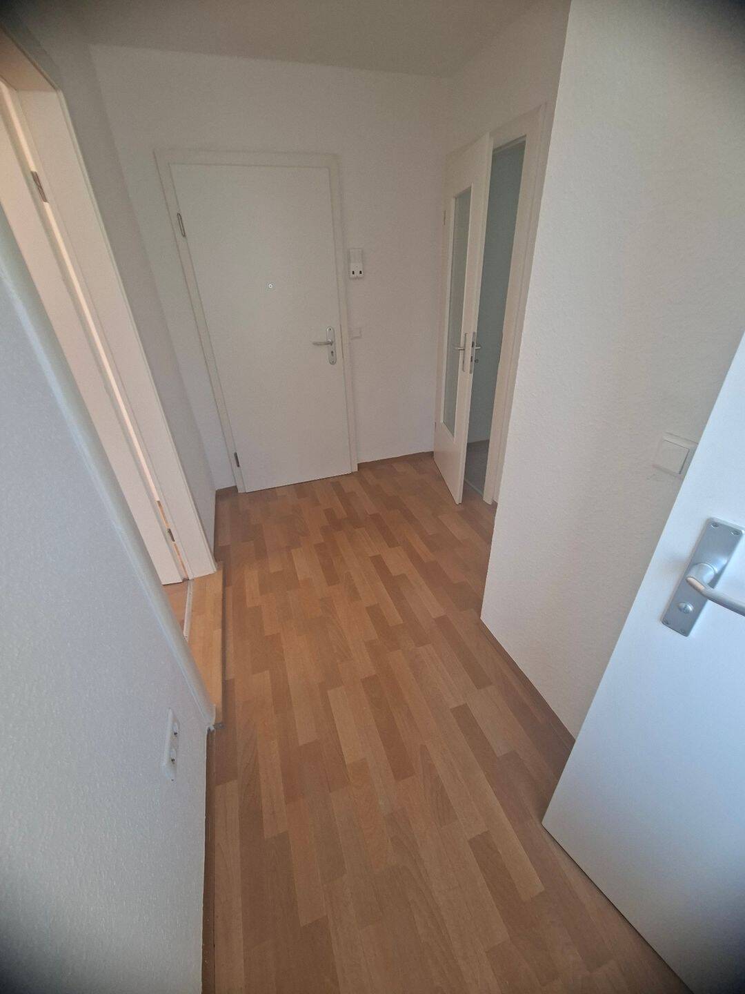 Sanierte 2-Raum-Wohnung in Oßmannstedt, 99510 Ilmtal-Weinstraße