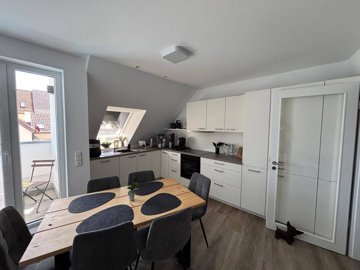 Perfekt geschnittene Wohnung mit großem Dachboden, 97359 Schwarzach a. Main