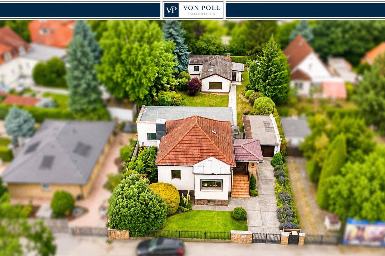 Einfamilienhaus auf großem Grundstück – zusätzlicher Bungalow inklusive, 12621 Berlin (Marzahn-Hellersdorf Hellersdorf Kaulsdorf)