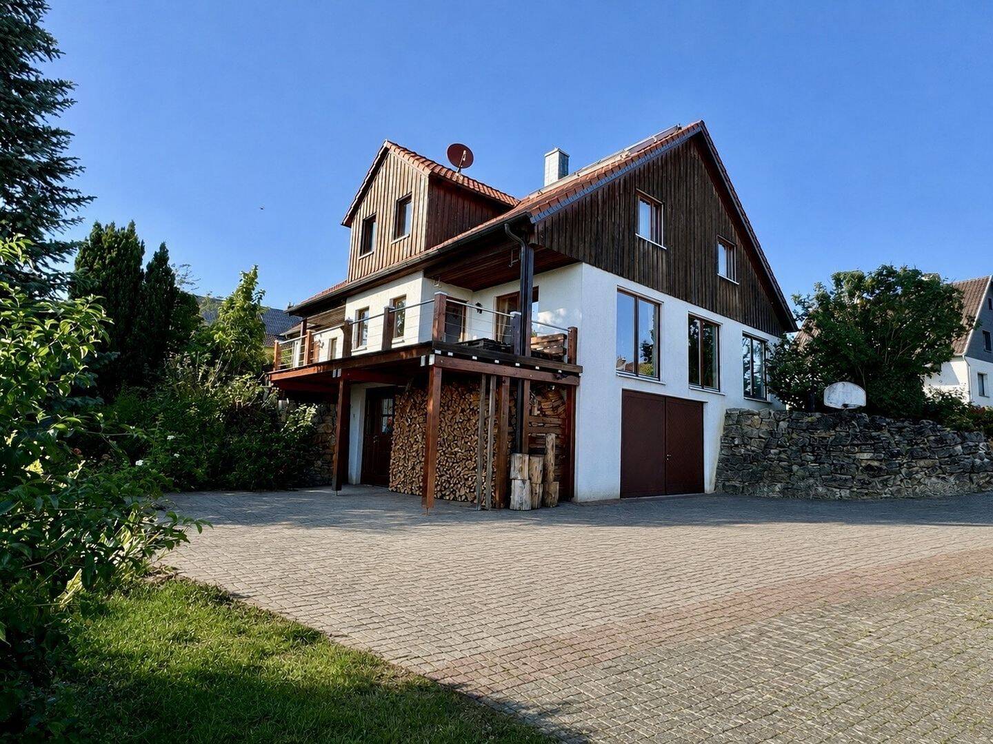 Exklusives Einfamilienhaus mit Schwimmteich, Grillkota und außergewöhnlichem Grundstück, 31162 Bad Salzdetfurth