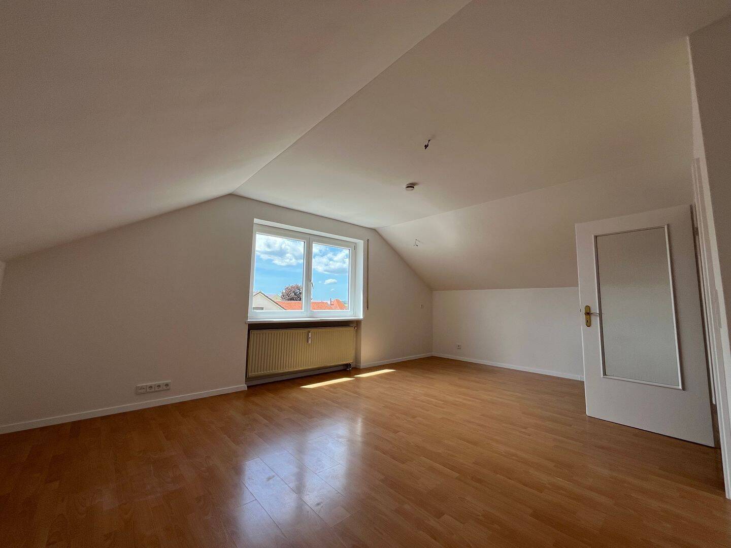 Helle 3 Zimmerwohnung im Ortskern von Thierhaupten. Liebevoll renoviert, 86672 Thierhaupten