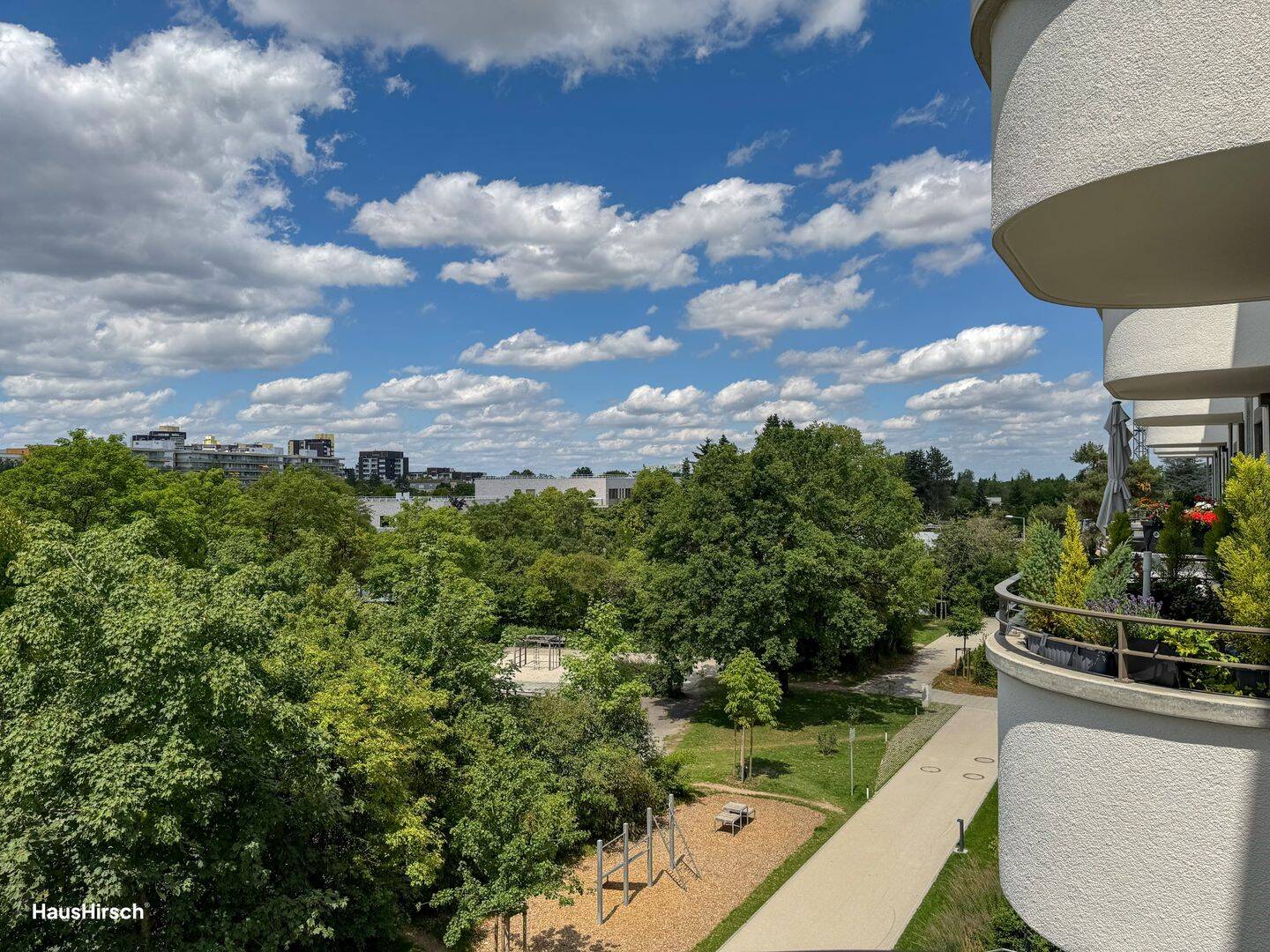 Erstbezug & Neubau! 4-Zimmer-Wohnung mit Loggia, Balkon & hochwertiger Ausstattung inkl. Einbauküche (Kopie), 81735 München (Berg am Laim Ramersdorf-Perlach Trudering-Riem)