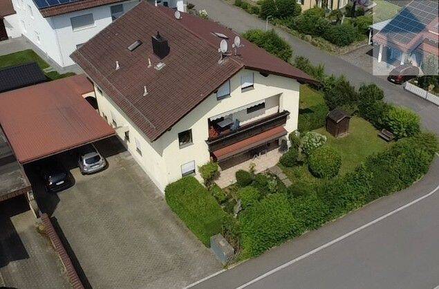 Steinach ! Große 4,5 ZKB im 1. OG, Balkon! Garage! Carport!, 94377 Steinach