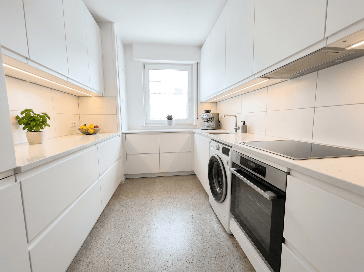 Attraktive 3 Zimmer Wohnung mit Garten, Balkon und Garage in ruhiger, grüner Wohnlage, 65189 Wiesbaden (Biebrich Wiesbaden)