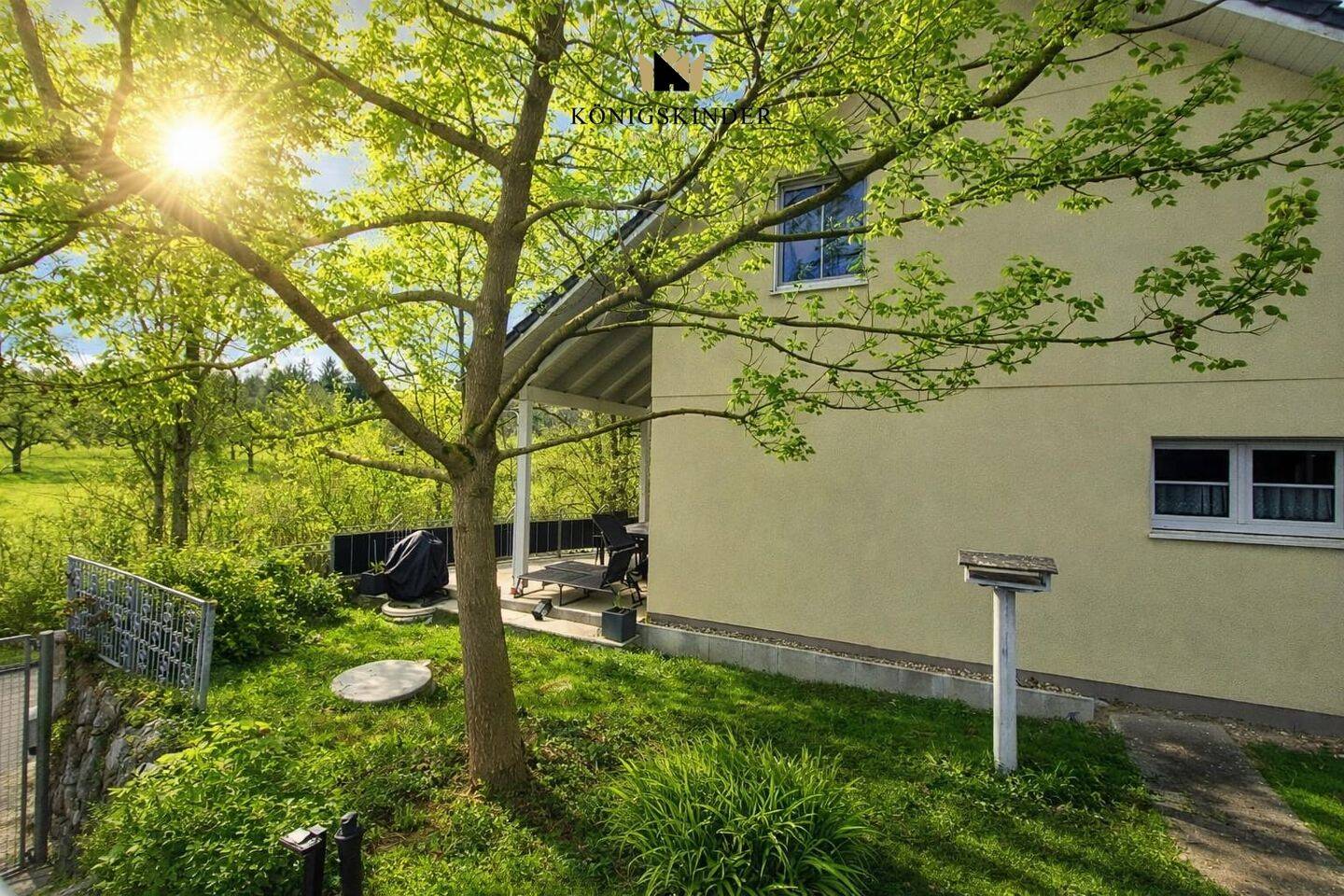 KURZFRISTIG FREI! Neuwertiges EFH mit Terrasse, Garten, gr. Garage, Wallbox uvm., 72669 Unterensingen