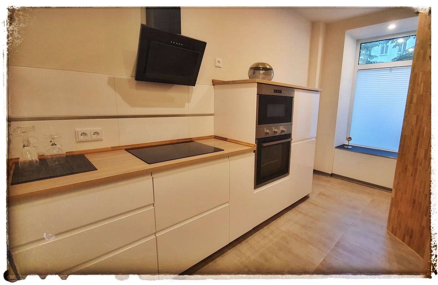 WOW-Effekt! Extravagant und stilvoll möbliertes 2-Raum-Apartment in Löbtau, 1159 Dresden