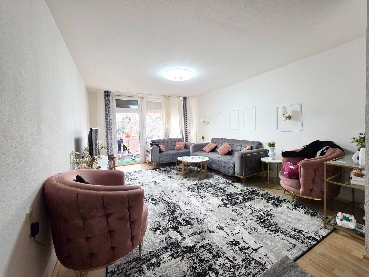 4-Zimmer-Wohnung | Balkon | Aufzug | Außenstellplatz, 79115 Freiburg im Breisgau