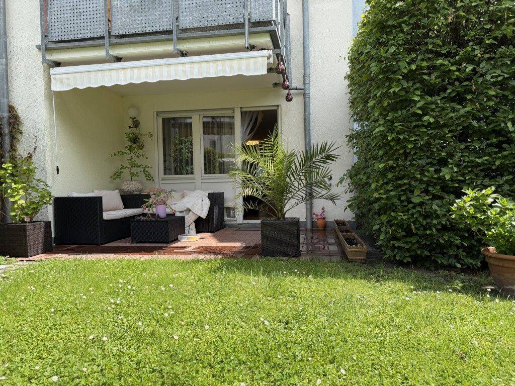 3-Zimmer-Erdgeschosswohnung mit Terrasse, Gartenbereich und Tiefgaragenstellplatz in Stuttgart-Bad Cannstatt, 70374 Stuttgart (Bad Cannstatt Sommerrain)