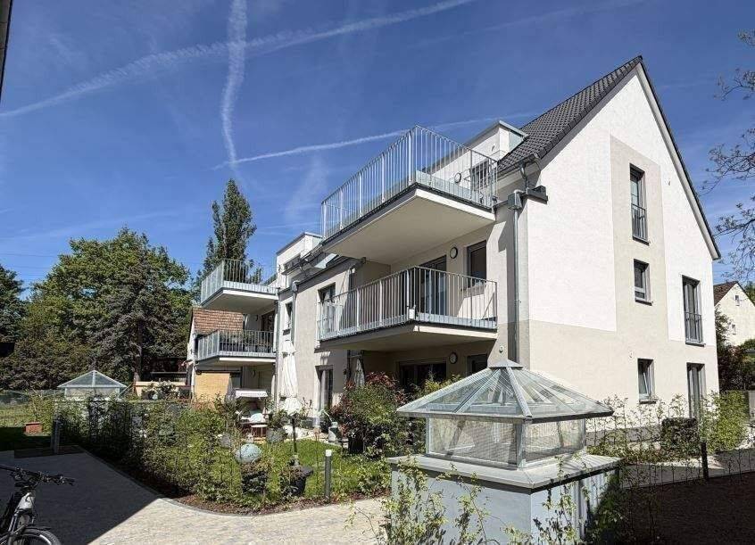 3-er, A+, Lift, Bakon, Lift, Tageslichbad, Gäste-WC, Keller |  passt alles !, 65203 Wiesbaden (Biebrich Mainz-Amöneburg Schierstein)