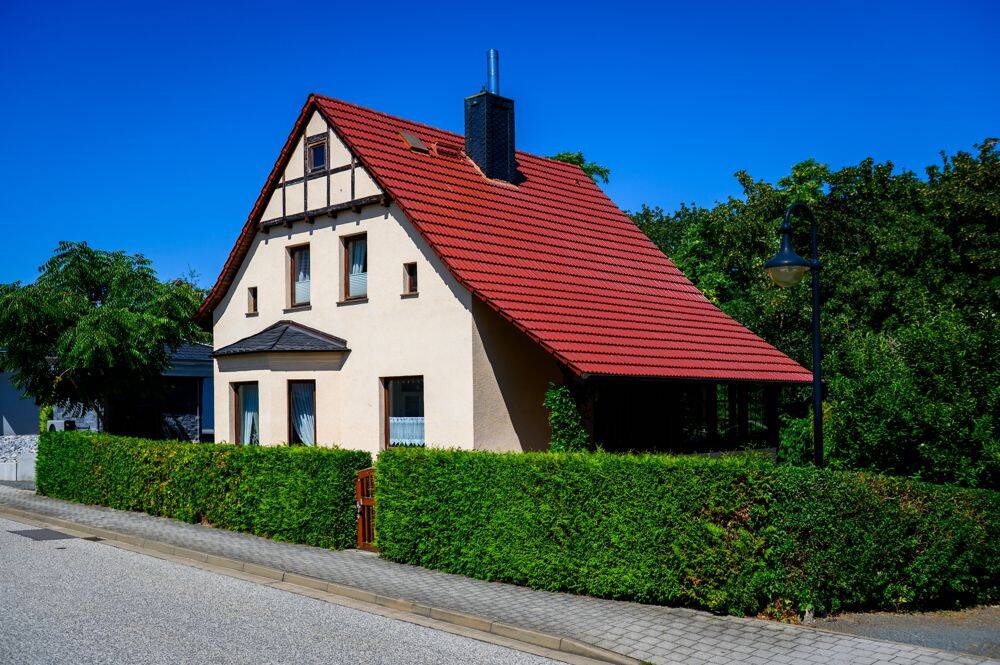Wo Wärme wohnt – ein Haus von 1929 mit Kamin, Sauna und Terrasse im Grünen, 6485 Quedlinburg