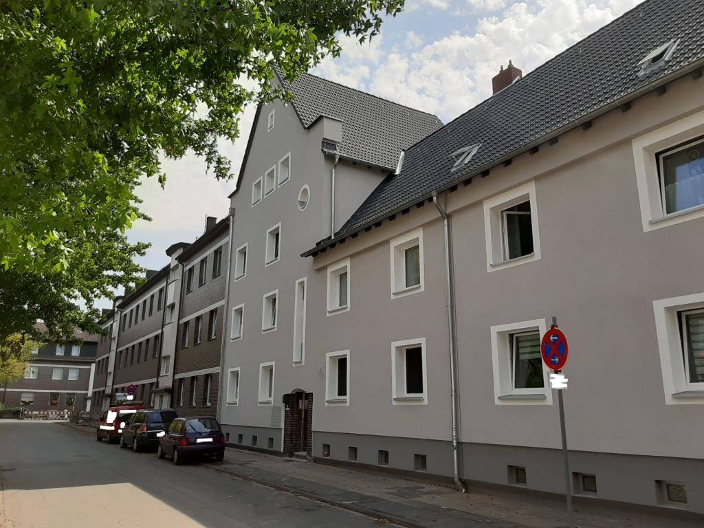Bei VIVAWEST die Sonnenstrahlen auf dem eigenen Balkon genießen., 46049 Oberhausen