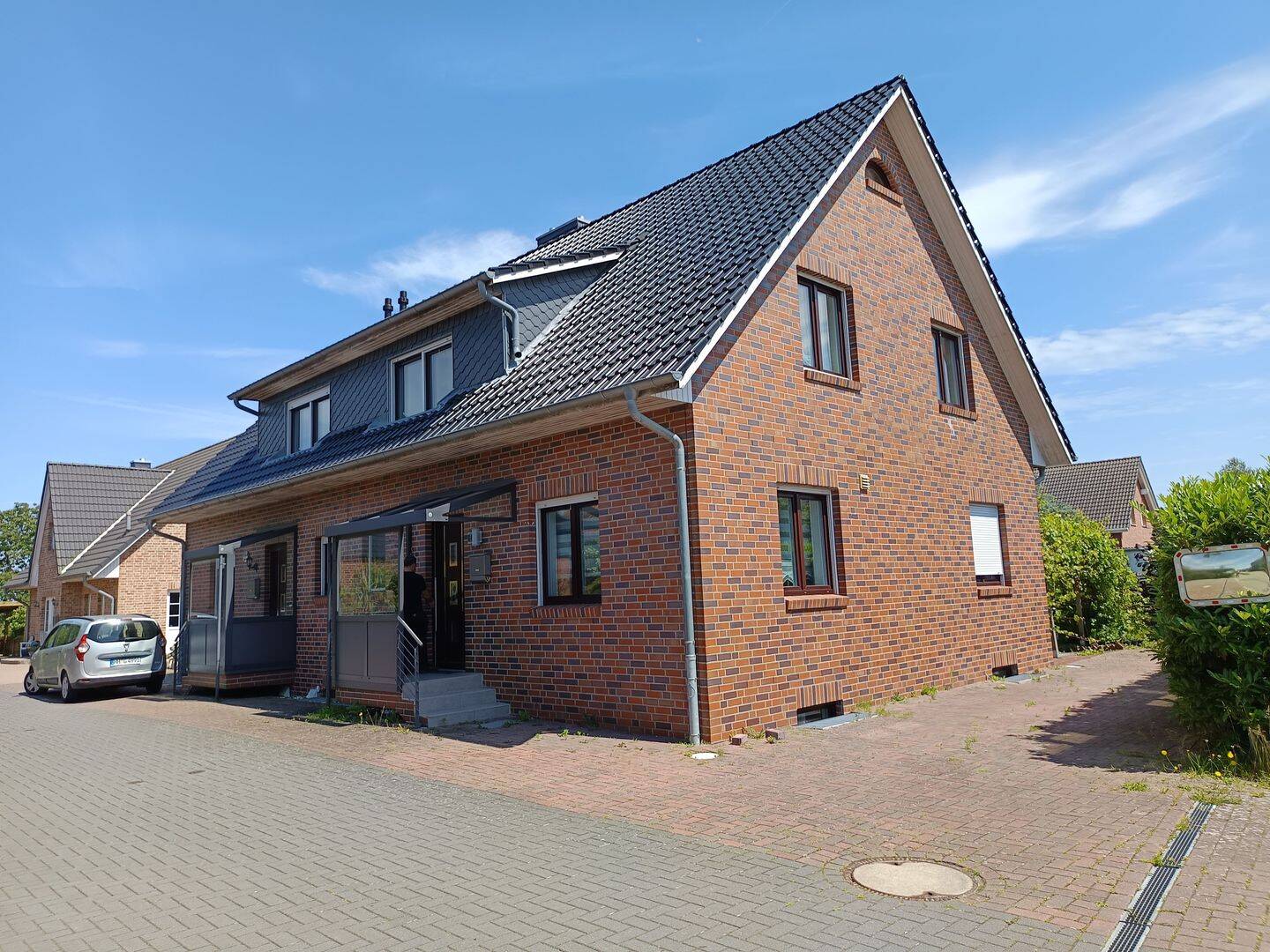 Moderne 8-Zimmer-Doppelhaushälfte in Jork, 21635 Jork