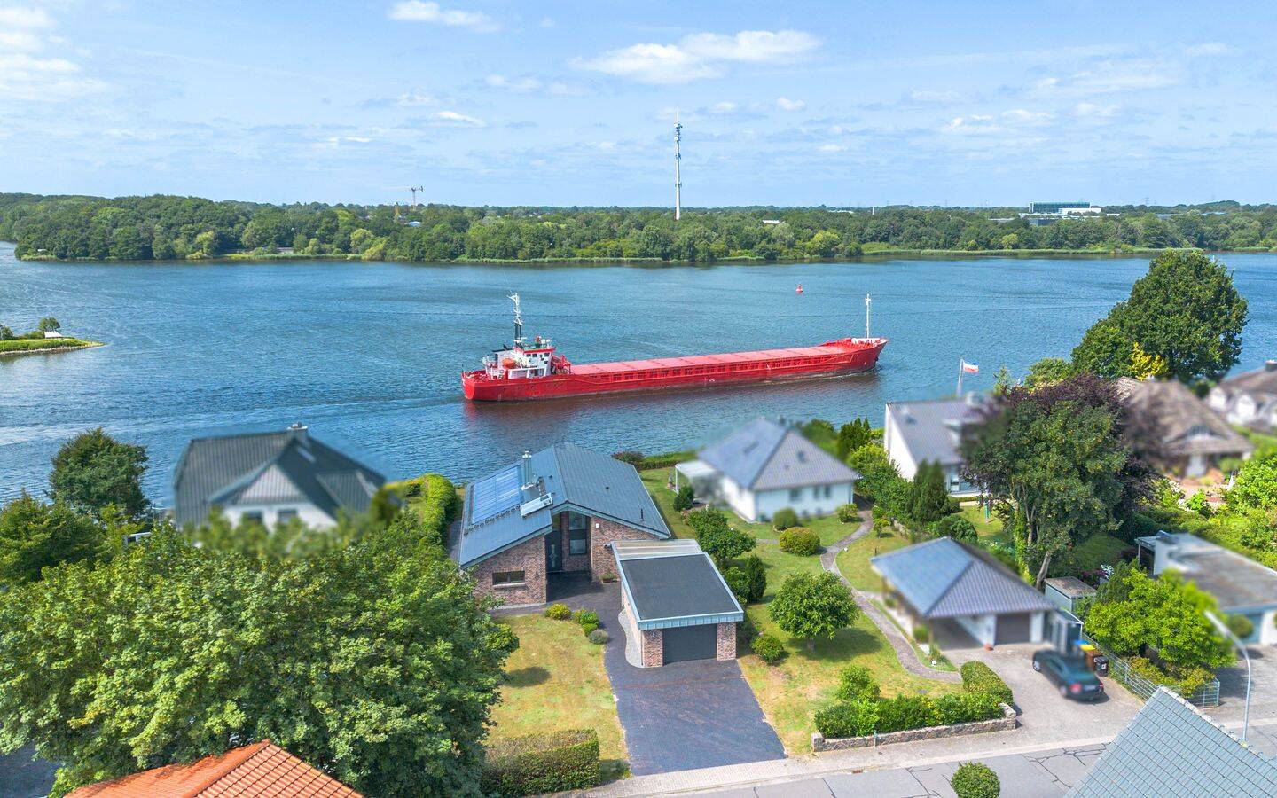 Energieeffezientes Wohnen in Bestlage – barrierearmer Bungalow direkt am Nord-Ostsee-Kanal, 24790 Haßmoor