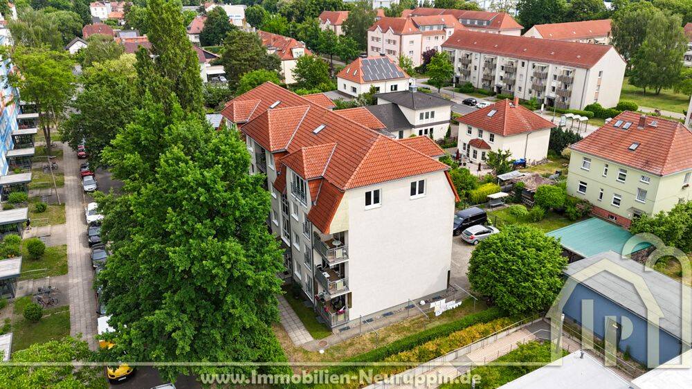 Charmante Dachgeschosswohnung mit Stellplatz in Neuruppin, 16816 Neuruppin