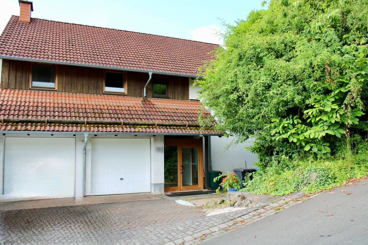 Charmante Eigentumswohnung mit traumhaftem Ausblick in Schotten-Betzenrod, 63679 Schotten