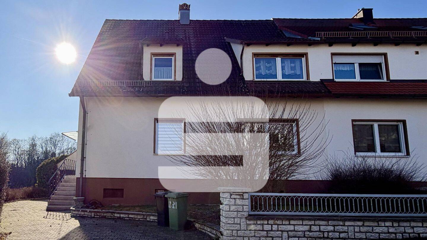 Familienglück in netter Umgebung wartet auf Sie! Doppelhaushälfte in Sulzbach-Rosenberg, 92237 Sulzbach-Rosenberg