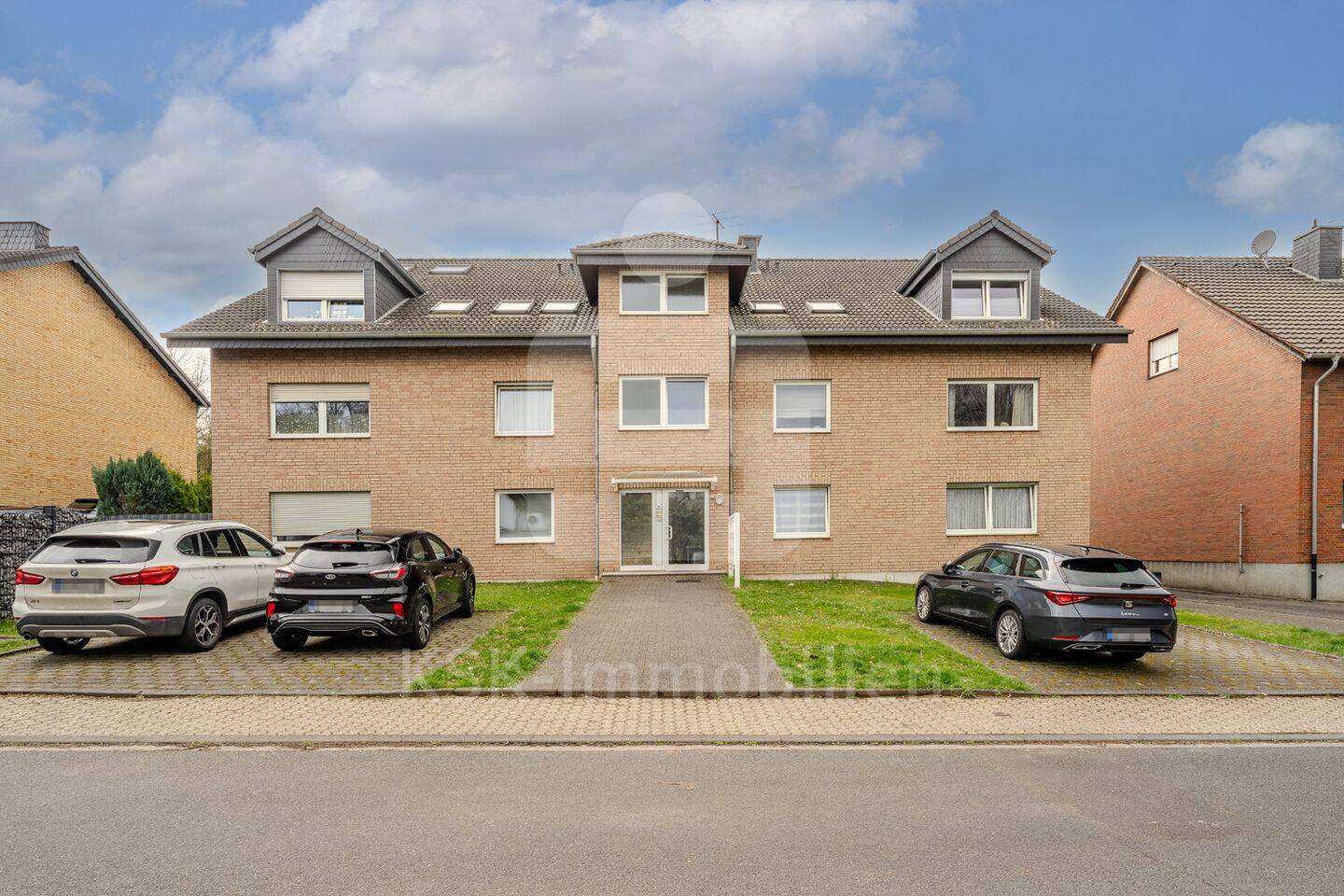 2-Zimmer-Eigentumswohnung mit eigenem Garten und Terrasse sowie Garagenstellplatz!, 50354 Hürth