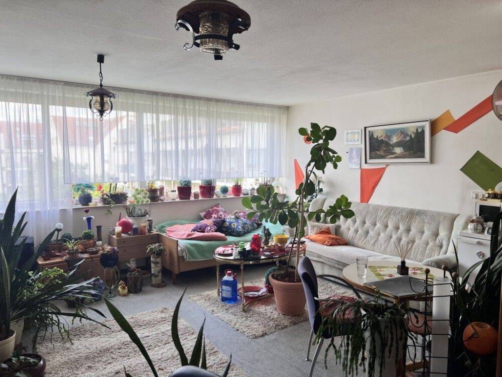 Die Lage macht´s … Vermietetes Apartment mit großem Fenster …, 90766 Fürth (Eigenes Heim Hardhöhe Unterfarrnbach Weststadt)