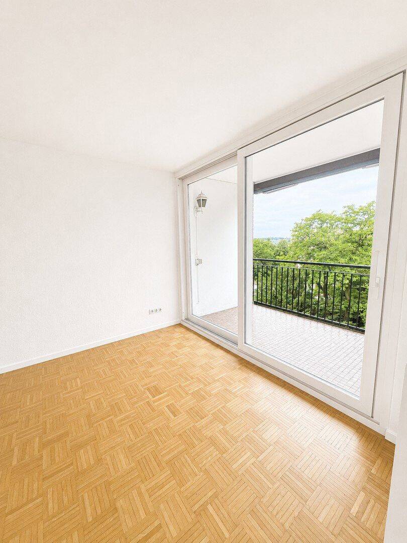 Frisch renovierte 2-Zimmer-Wohnung mit großem Balkon, neuer Einbauküche und Aufzug in Innenstadtlage, 41061 Mönchengladbach (Eicken Stadtmitte Waldhausen)