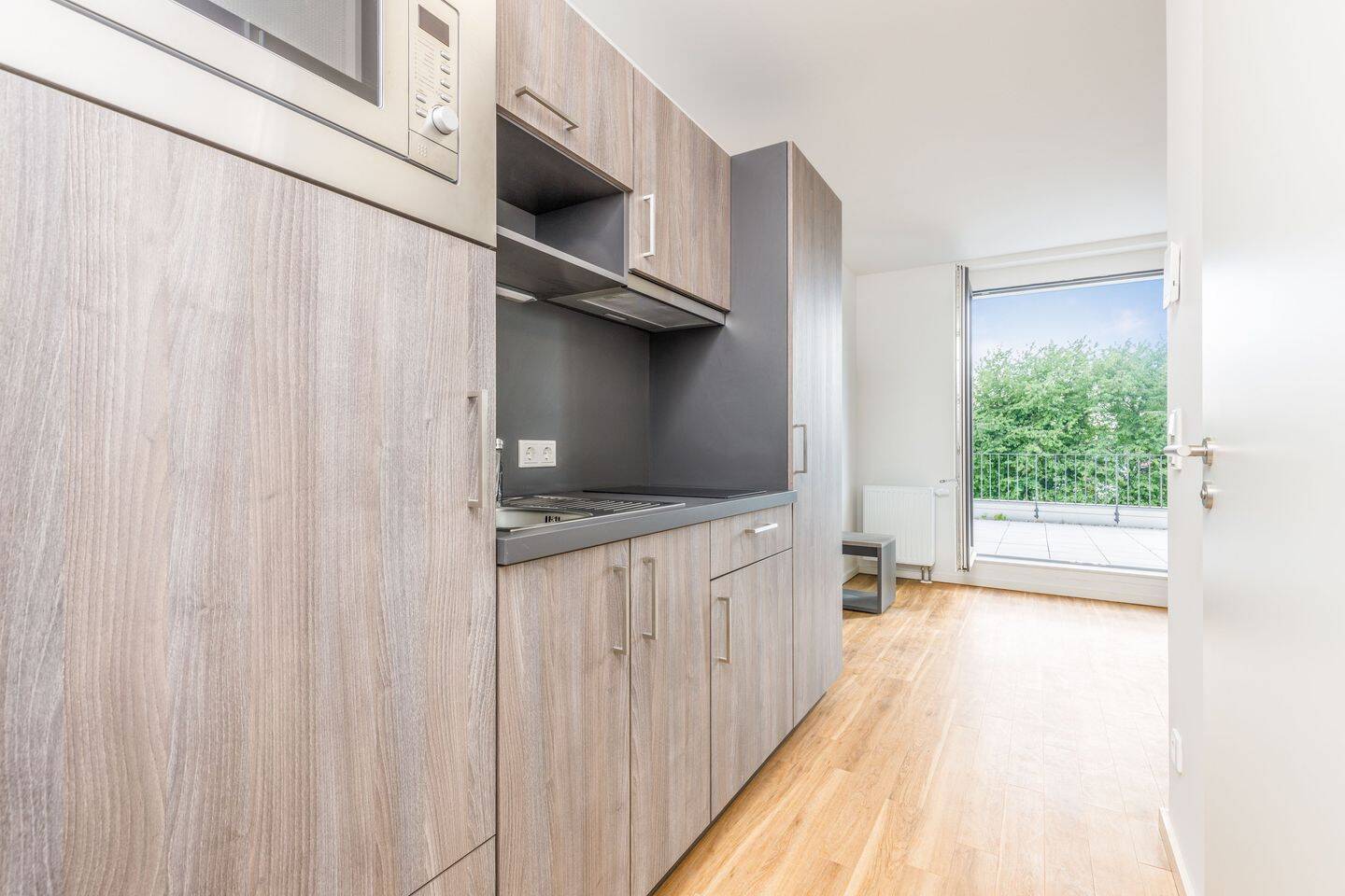 Willkommen in Ihrer voll möblierten Singlenwohnung! Warmmiete inkl. Strom und Internet!, 13086 Berlin (Pankow Weißensee)