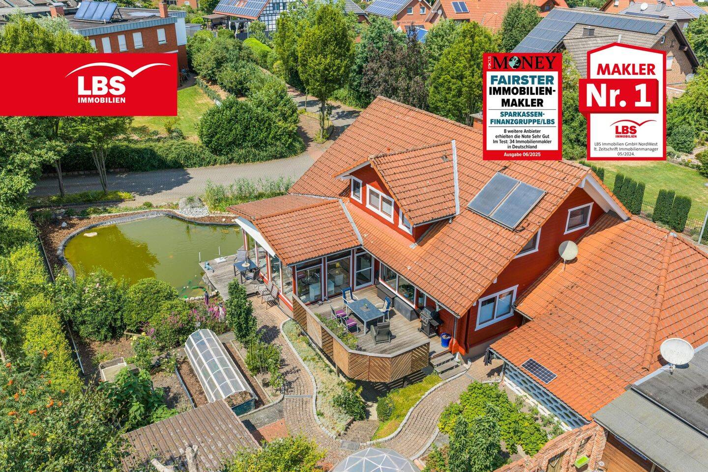 Vollholz Wohnblockhaus mit Wintergarten, Koi-Teich und Carport – zeitlose Eleganz in naturnaher Lage, 32479 Hille