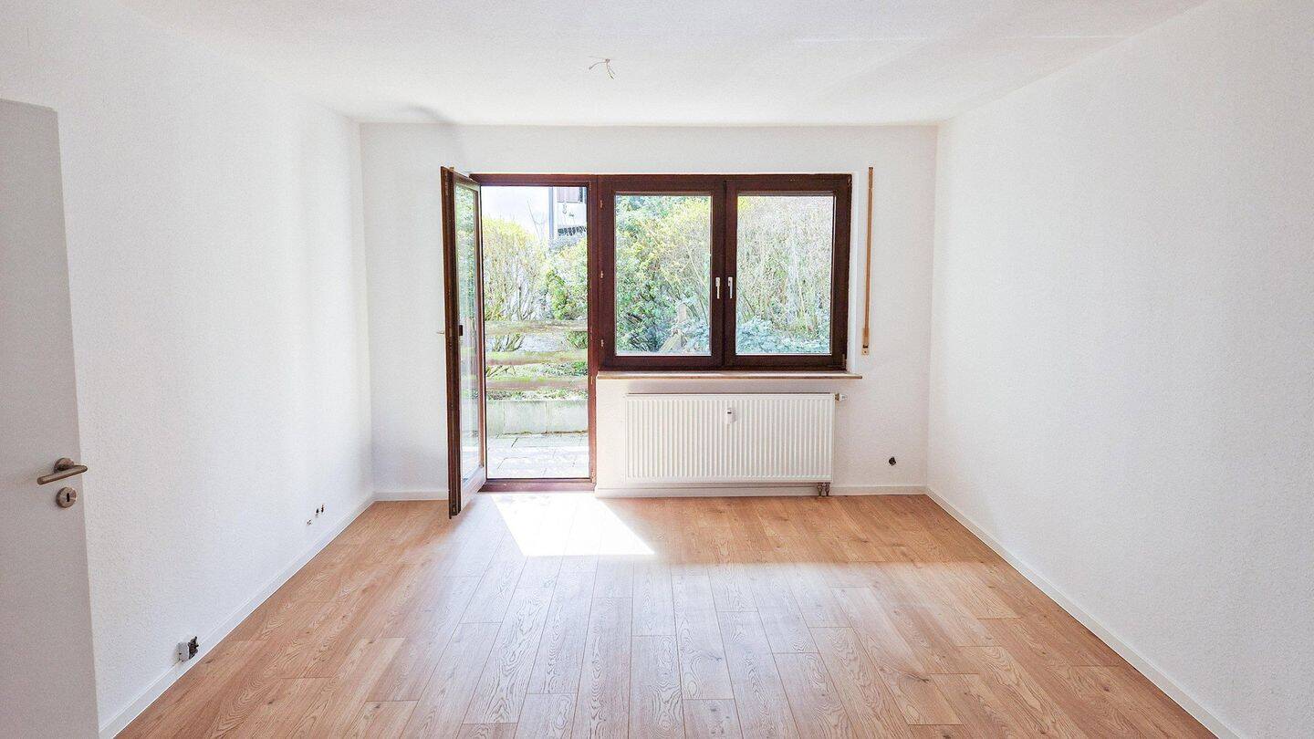 Renovierte 2-Zimmer-Wohnung in Korb mit Garagenstellplatz & Terrasse, 71404 Korb