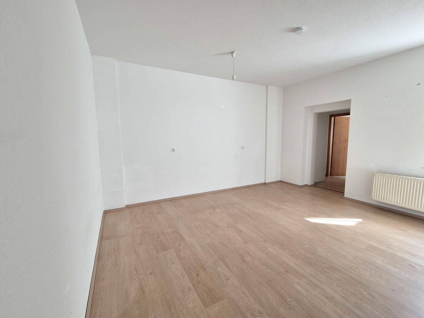 Perfekt für Singles & Paare: Charmante 2-Zimmer-Wohnung in Top-Lage!, 9337 Hohenstein-Ernstthal